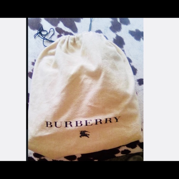 Burberry Satchel. Very elegant. Almost new - Picture 4 of 4
